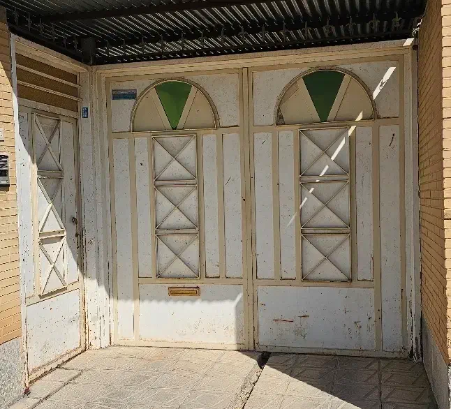 درب آهنی|مصالح و تجهیزات ساختمان|آباده, |دیوار