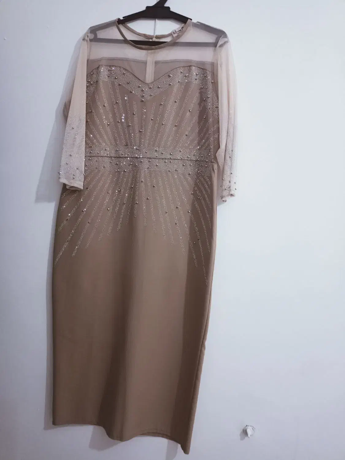 لباس مجلسی پیرهن پلنگی|لباس|رباط‌کریم, نصیرشهر|دیوار