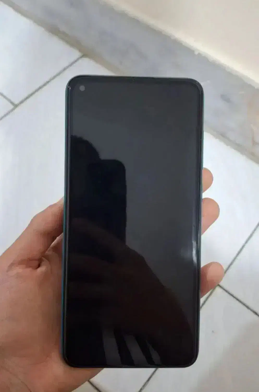 گوشی|موبایل|قائن, |دیوار