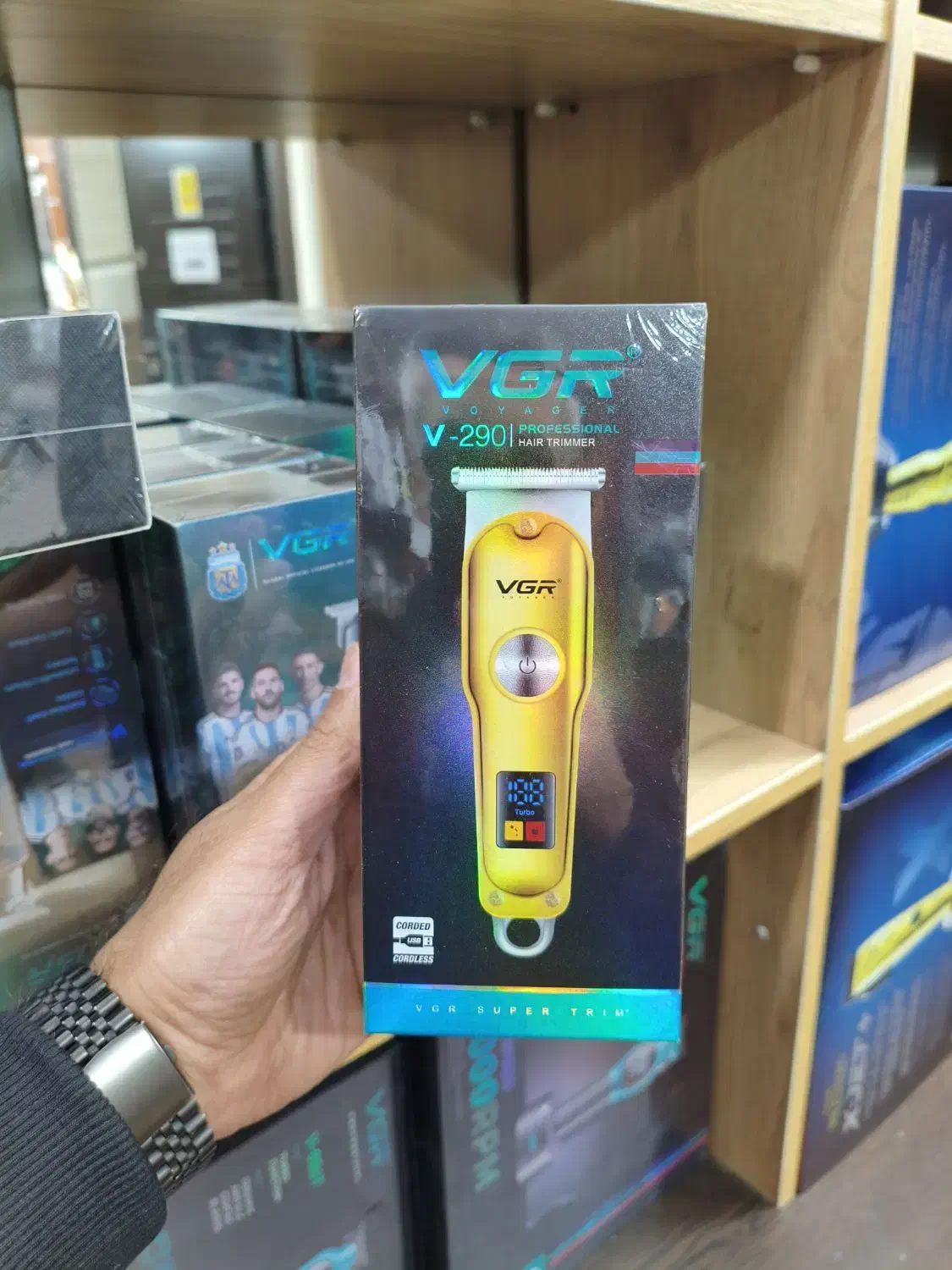 ماشین اصلاح وی جی ار مدل ۲۹۰|آرایشی، بهداشتی، درمانی|فردیس, شهرک هفده شهریور|دیوار