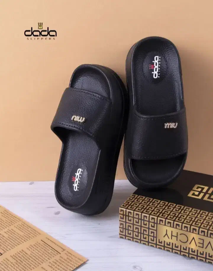 فروش انواع دمپایی|کیف، کفش، کمربند|قروه, |دیوار