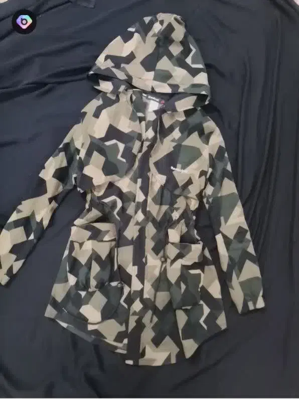 لباس زنانه و دخترانه|لباس|قم, باغ شریفی|دیوار