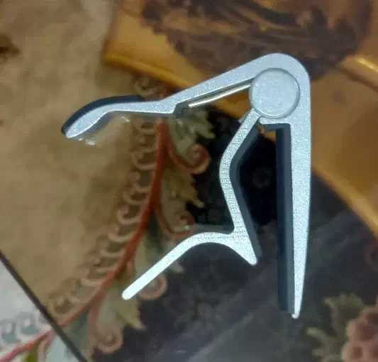 گیتار|گیتار، بیس، امپلیفایر|بروجرد, |دیوار