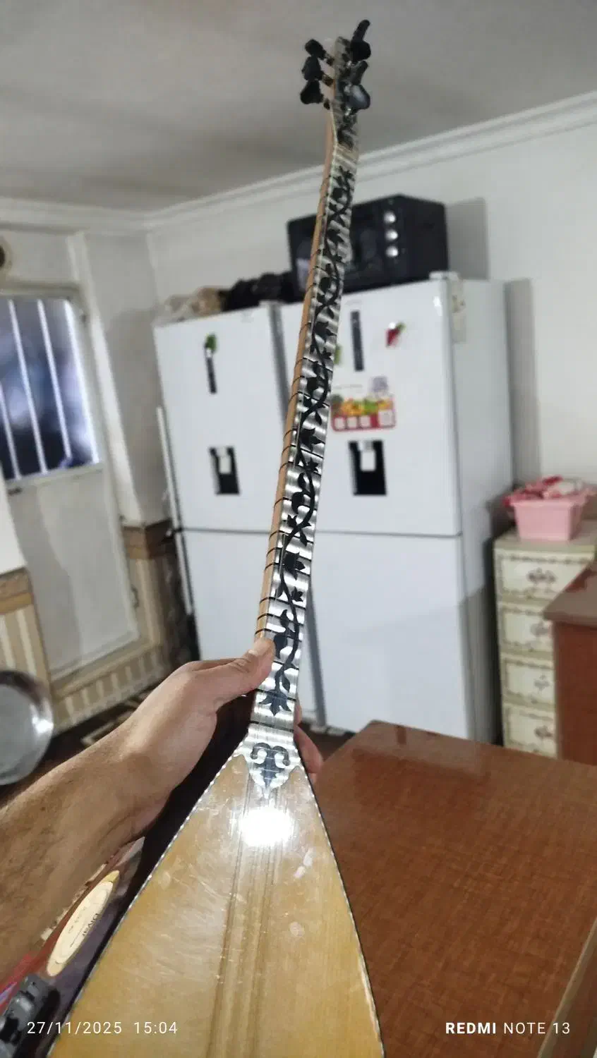 ساز باغلاما دیار ساز|سازهای سنتی|ارومیه, |دیوار