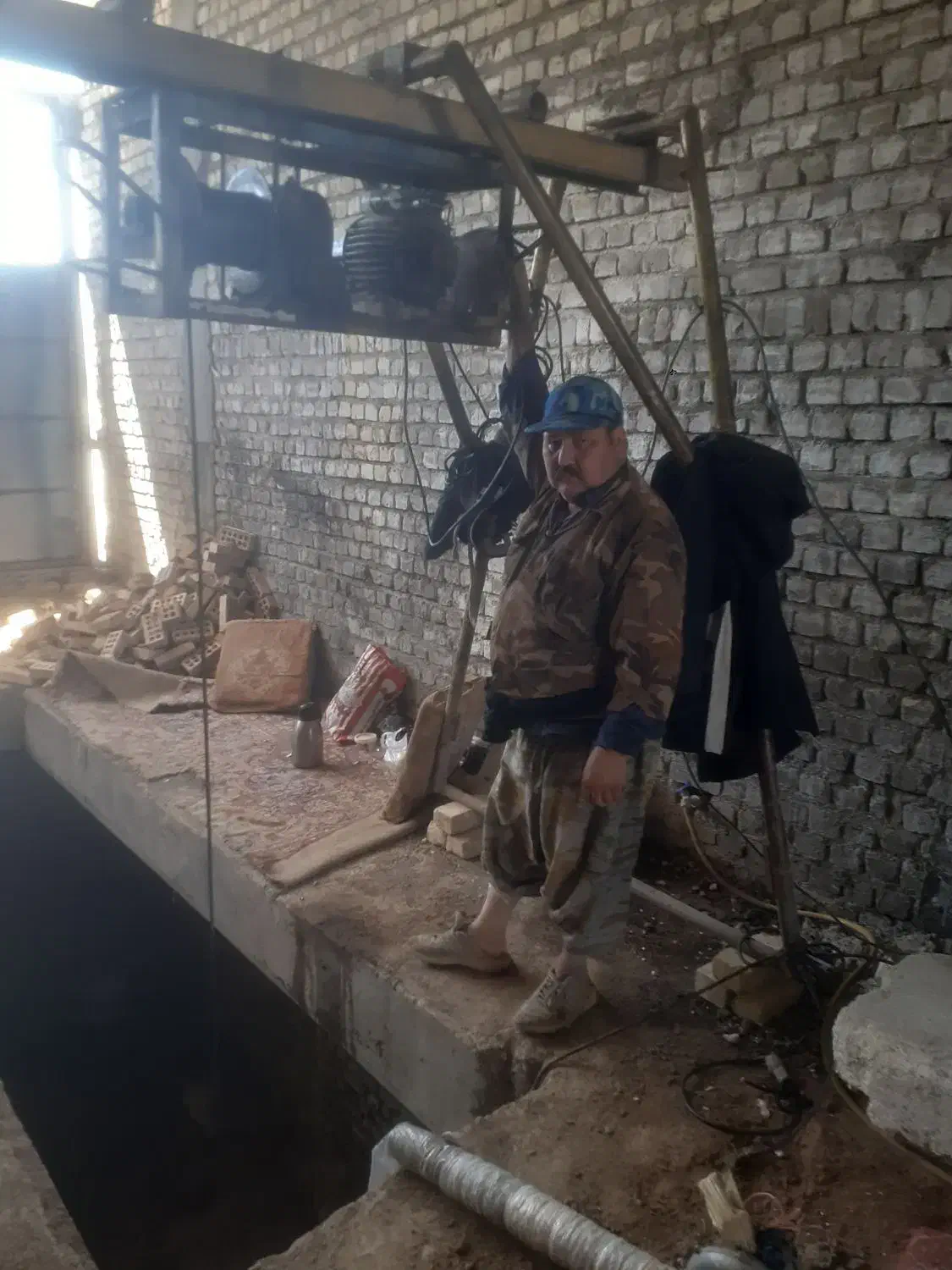 چاه کن مقنی|خدمات پیشه و مهارت|کاشان, درب اصفهان|دیوار