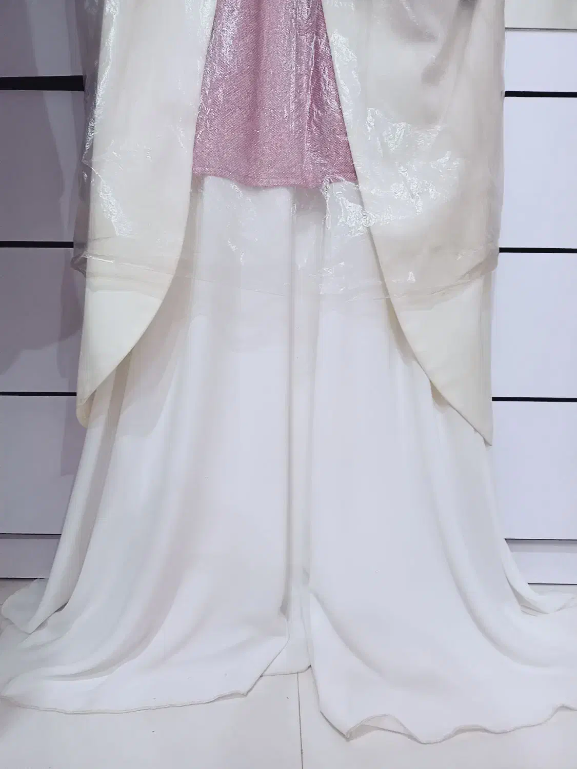 لباس مجلسی|لباس|قزوین, |دیوار