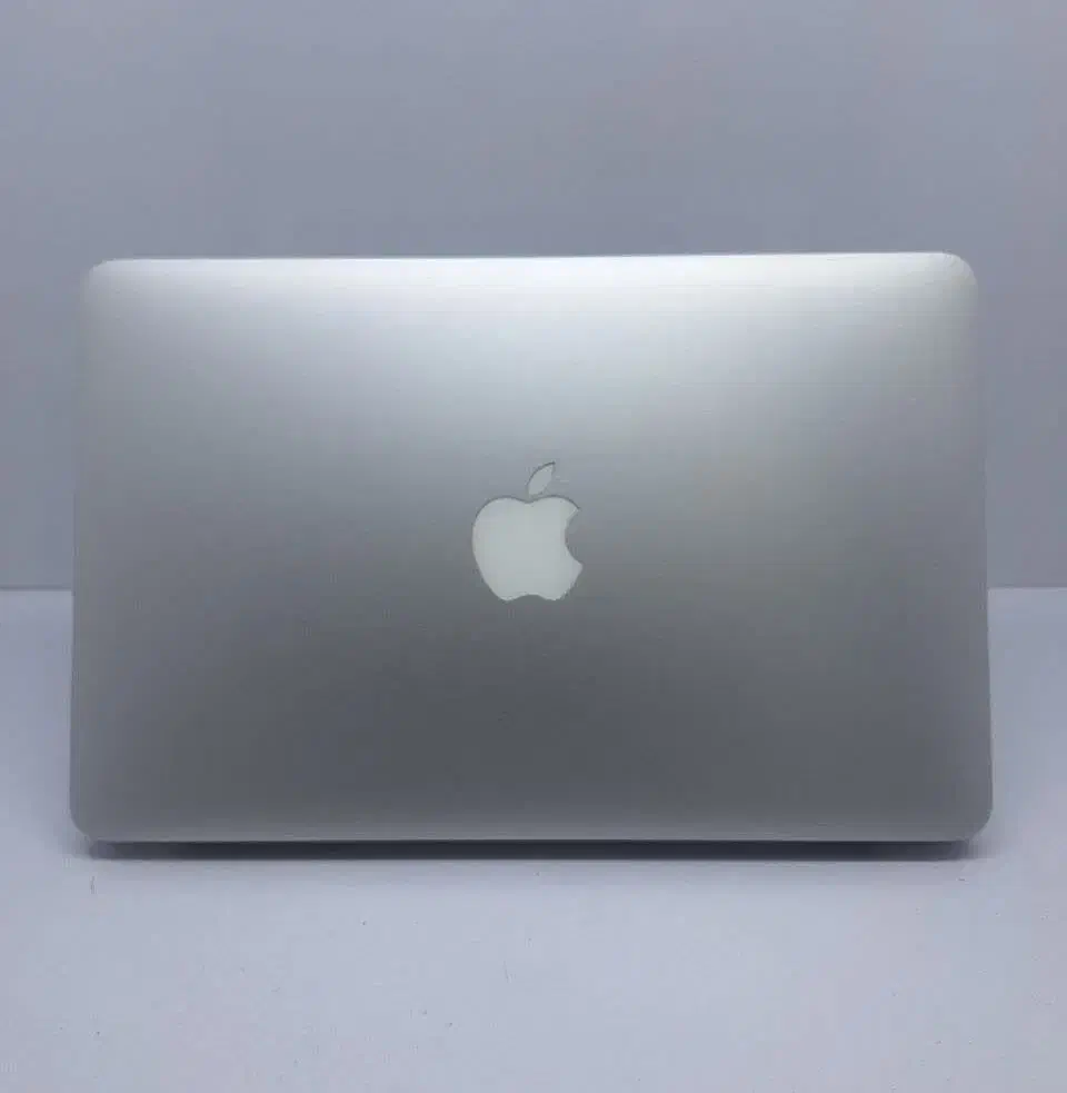2014 و MacBook 2012|رایانه همراه|مشهد, نوفل لوشاتو|دیوار