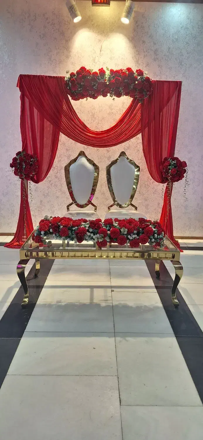 گل آرایی شب یلدا   صندلی  میز باند  تاج گل ترحیم|خدمات پذیرایی، مراسم|اردبیل, |دیوار