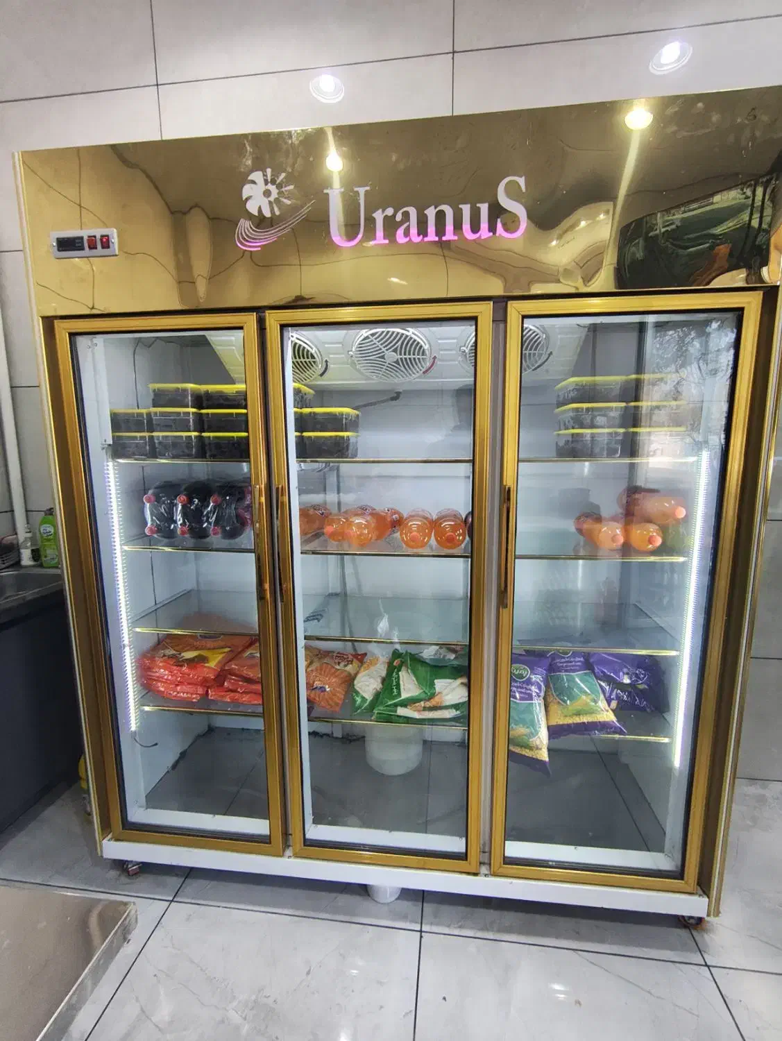 فریزر فروشگاهی ۳درب اورانوس در حد نو بدون خط و خش|فروشگاه و مغازه|خوی, |دیوار