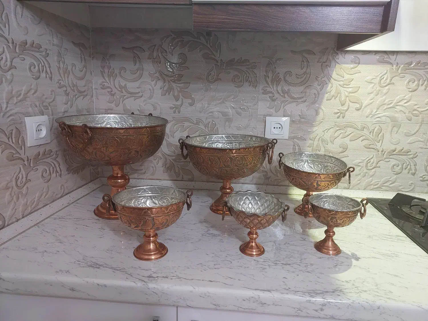 لوازم منزل و دکوری مسی و برنجی|کلکسیون اشیاء عتیقه|همدان, |دیوار