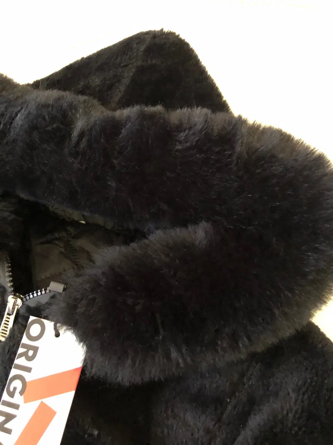 پالتو خزدار ترک نو|لباس|رشت, گلسار|دیوار