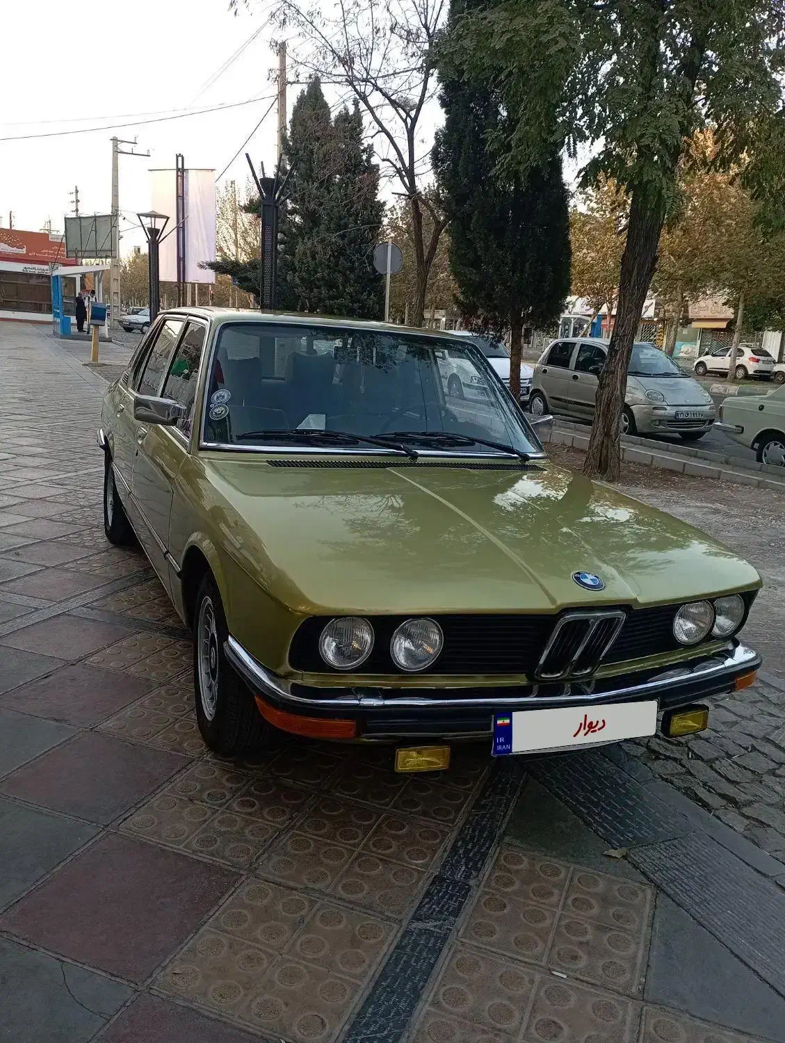 بی ام w کلاسیک . مخصوص ماشین بازا|خودرو کلاسیک|قزوین, |دیوار