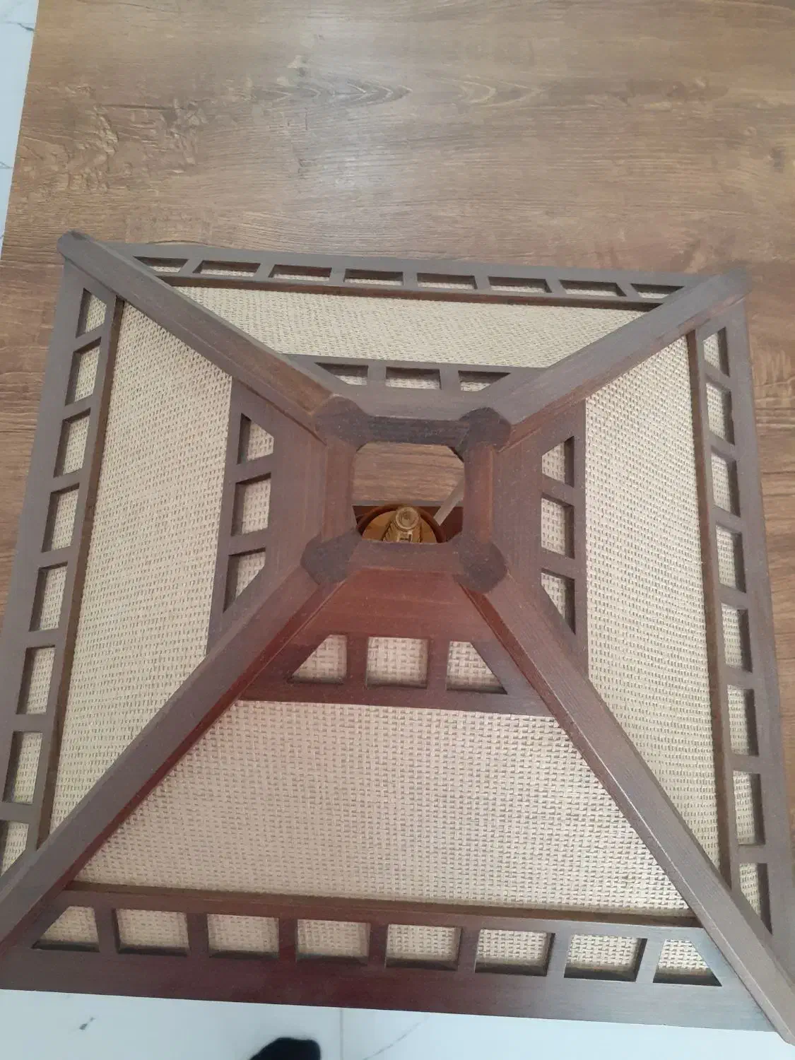 آباژور رومیزی چوبی|چراغ خواب و آباژور|اصفهان, رزمندگان|دیوار