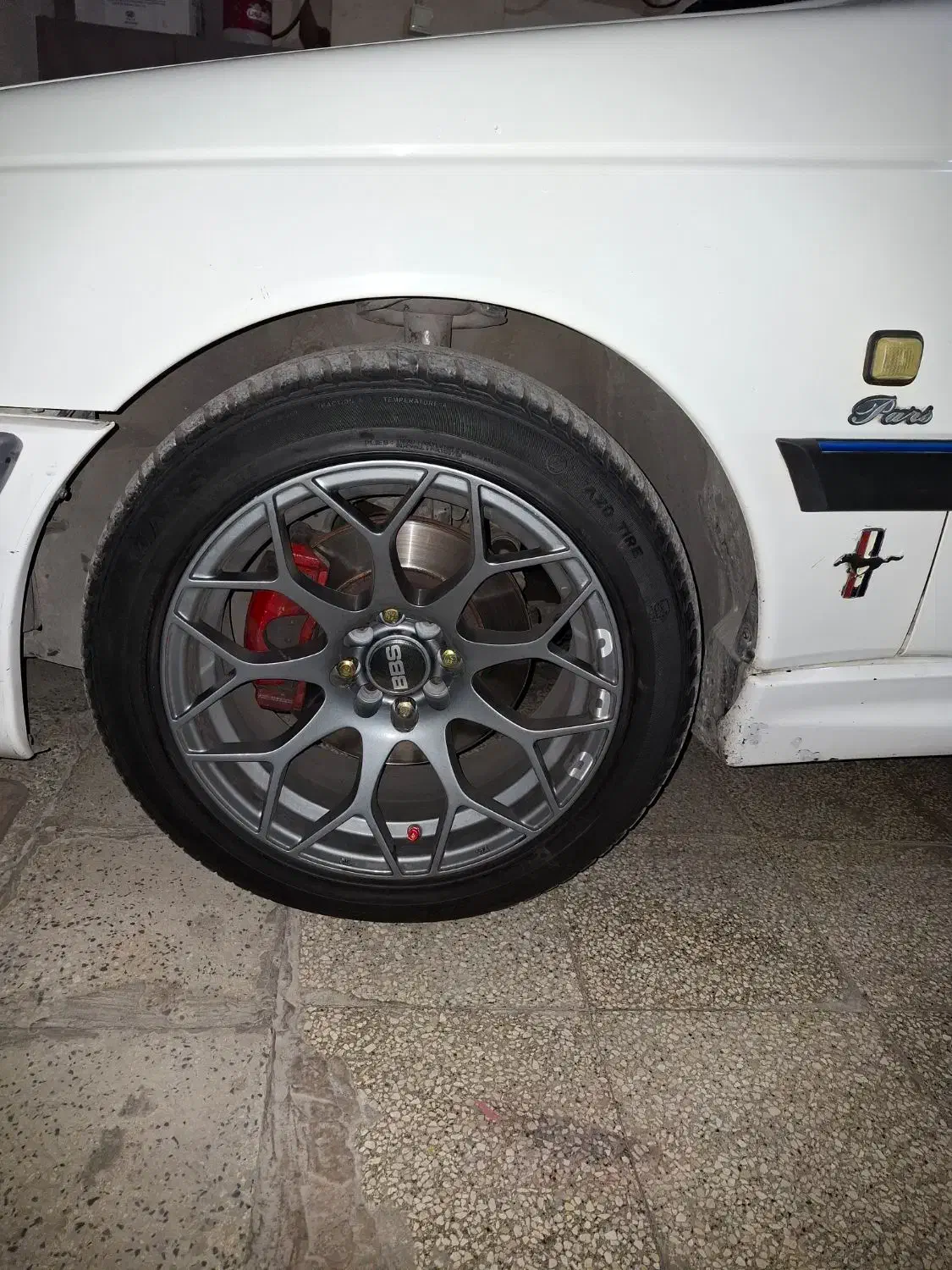 رینگ و لاستیک اسپرت ۱۶|قطعات یدکی و لوازم جانبی|تهران, میدان میوه و تره‌بار مرکزی|دیوار