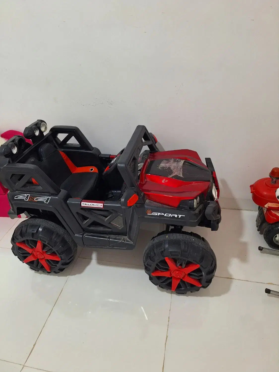 ماشین شارژی|اسباببازی بچه|دهلران, |دیوار