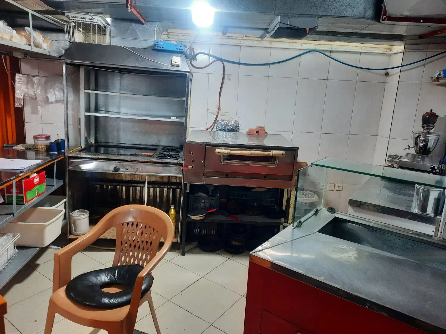 اجاره مغازه فست فود با همه وسایل و مغازه|اجارهٔ مغازه و غرفه|اصفهان, کوی امیریه|دیوار