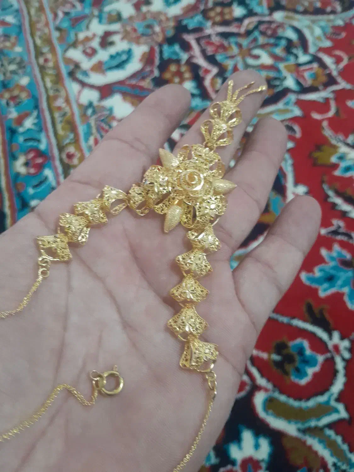 گردنبد فیوژن نو میباشد|جواهرات|ایوان, |دیوار