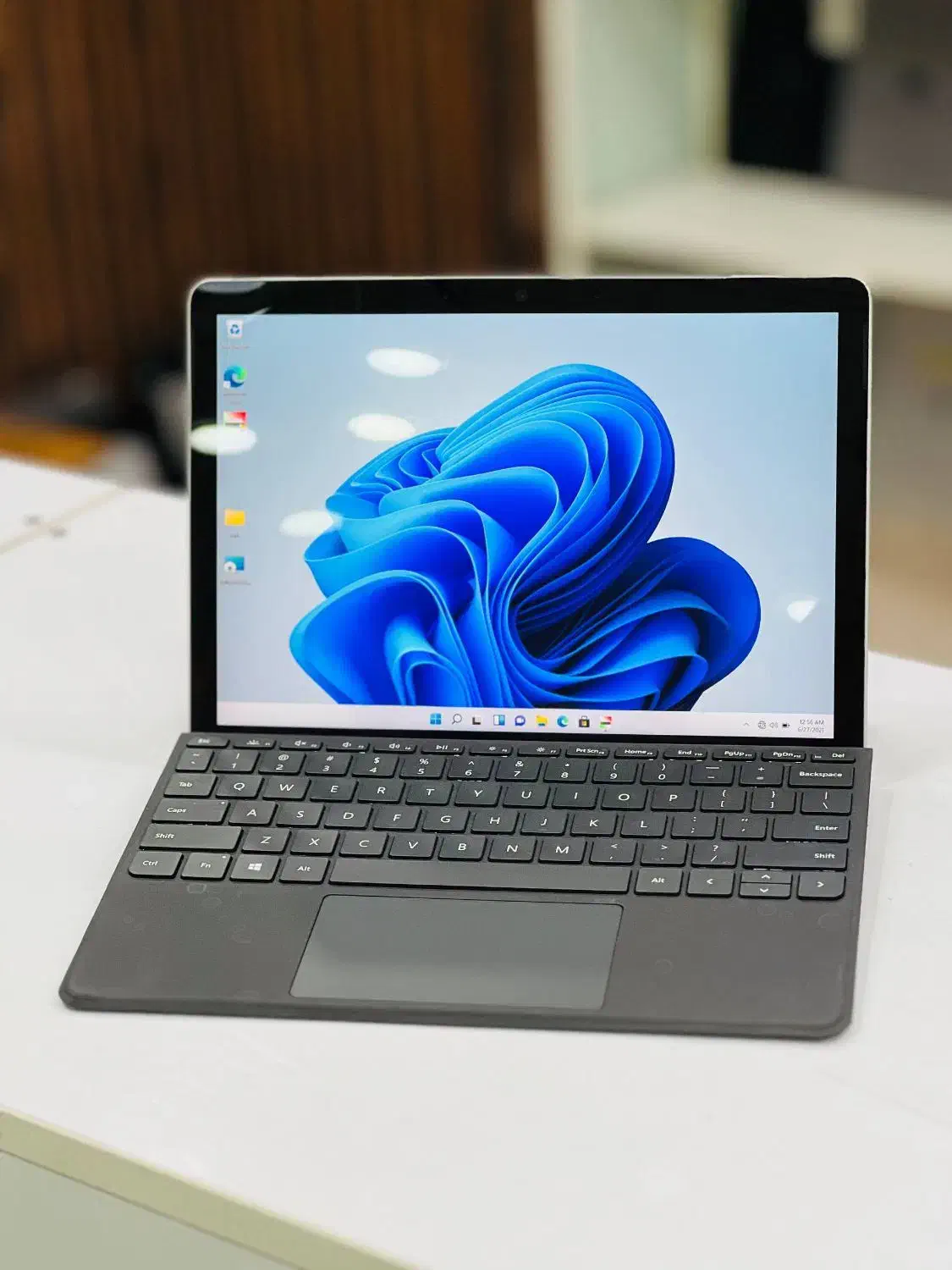 لپ تاپ تبلت شو Surface pro Go در حد صفر (ون پلاس)|رایانه همراه|تبریز, |دیوار