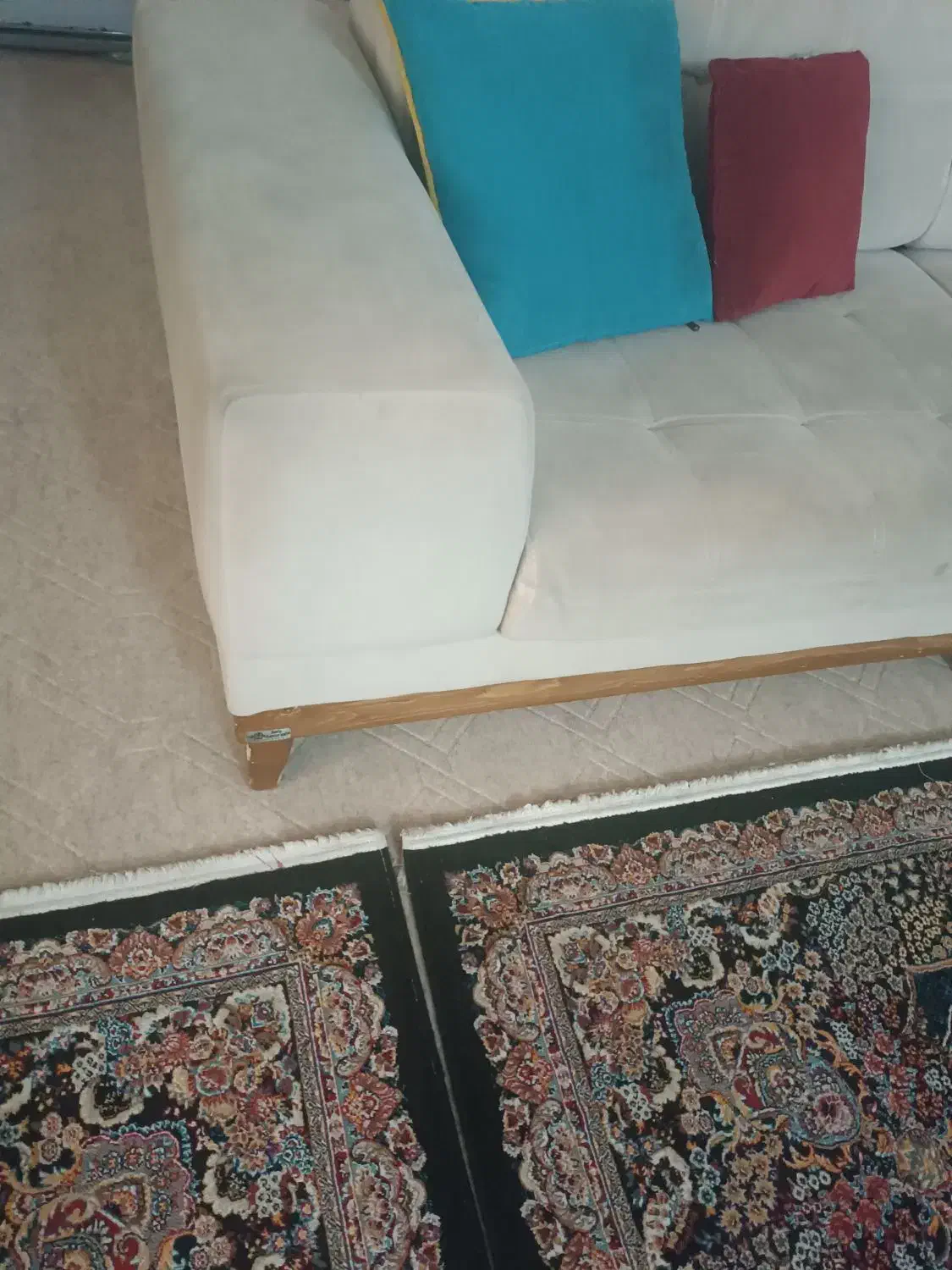 مبل۷نفره|مبلمان خانگی و میز عسلی|رشت, عینک|دیوار
