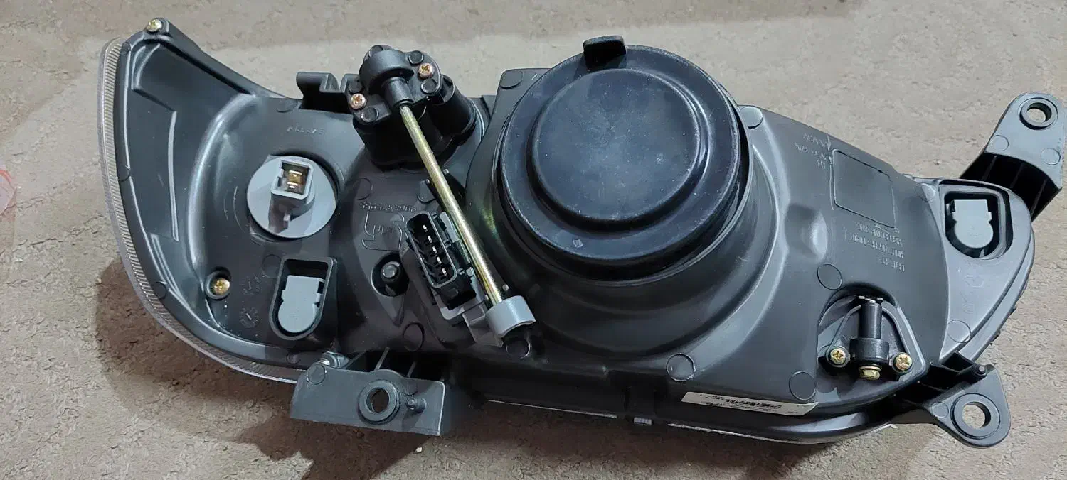 چراغ جلو 131 نو آکبند|قطعات یدکی و لوازم جانبی|شیراز, کوی زهرا|دیوار