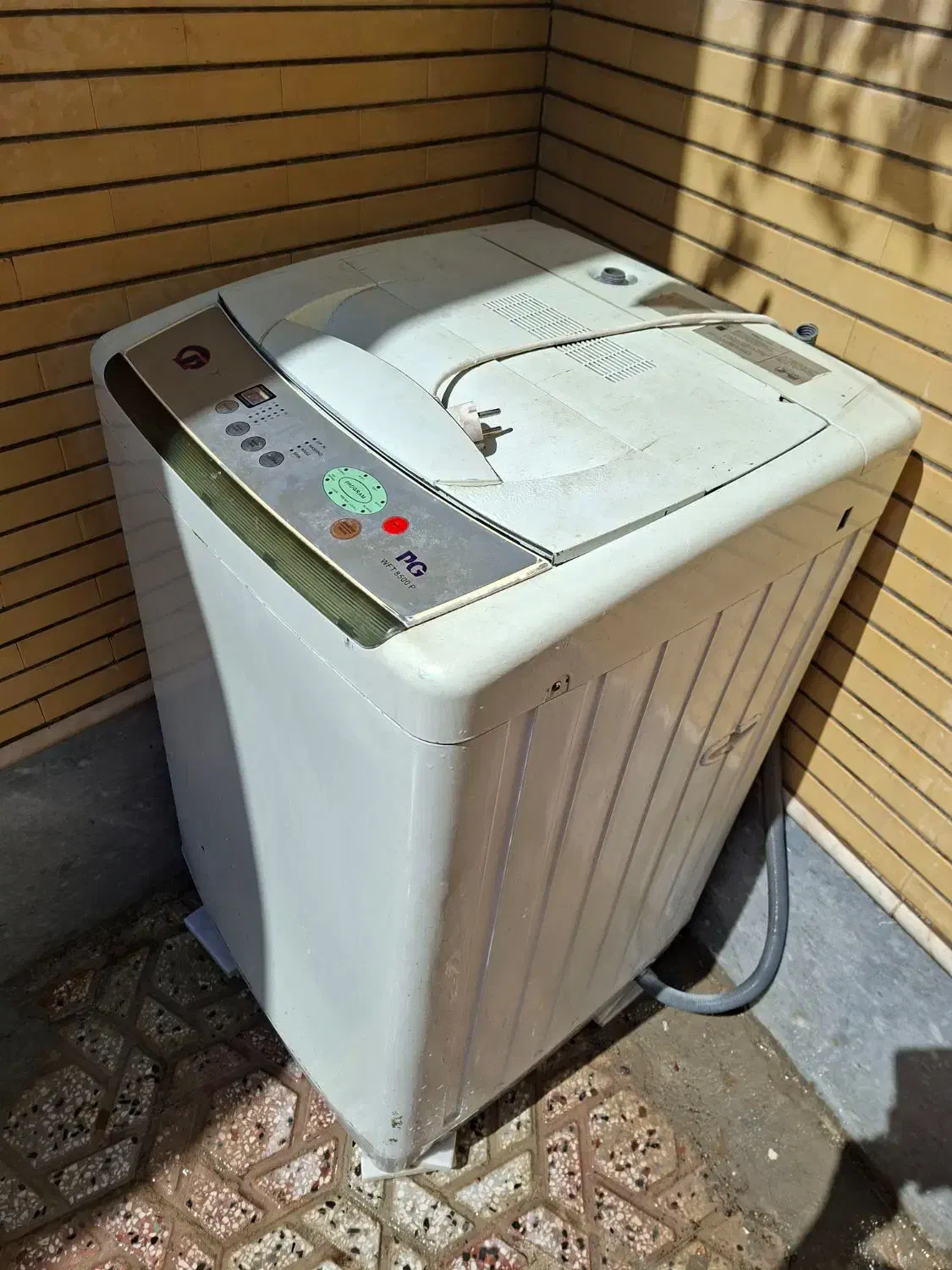 لباسشویی|ماشین لباسشویی و خشک‌کن لباس|اقلید, |دیوار