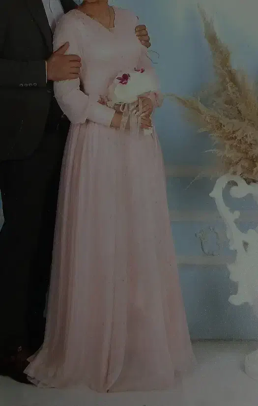 لباس مجلسی نگین دوز شده در حد نو|لباس|قم, زنبیل آباد|دیوار