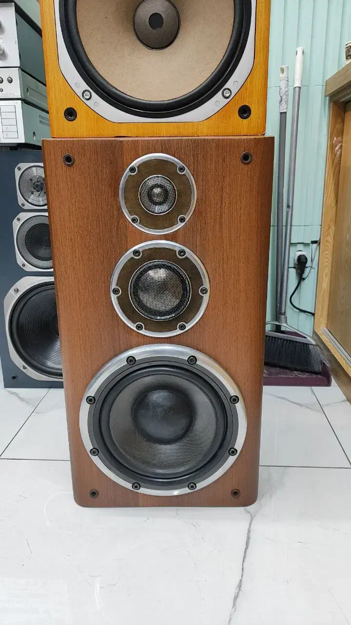 اسپیکر خوش صدا|سیستم صوتی خانگی|تهران, میدان ولیعصر|دیوار