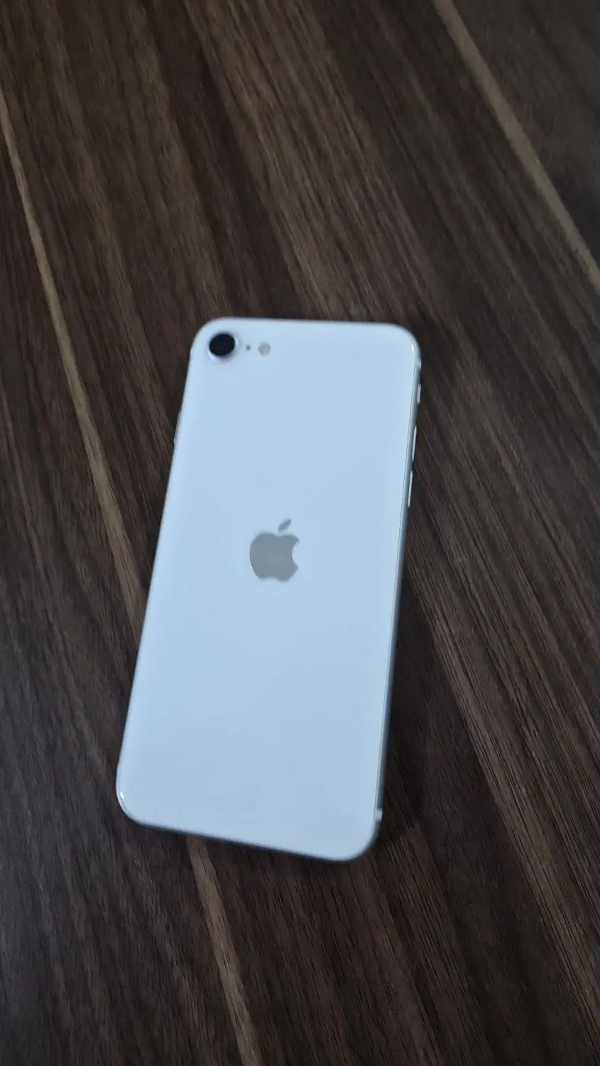 iPhone SE 2020 128GB|موبایل|اصفهان, خلجا|دیوار
