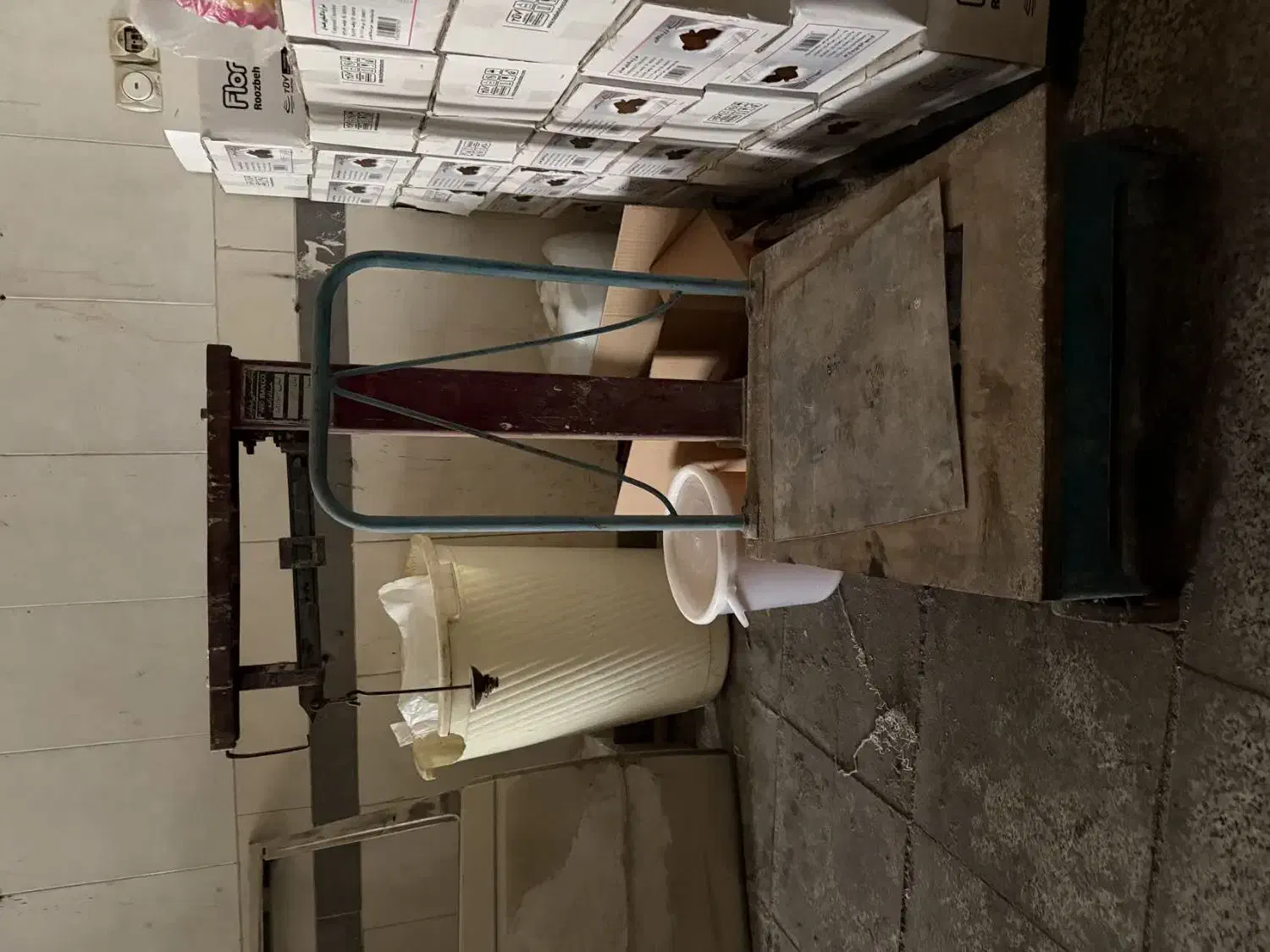 باسکول۲۰۰کیلویی|عمده‌فروشی|قم, باغ شریفی|دیوار