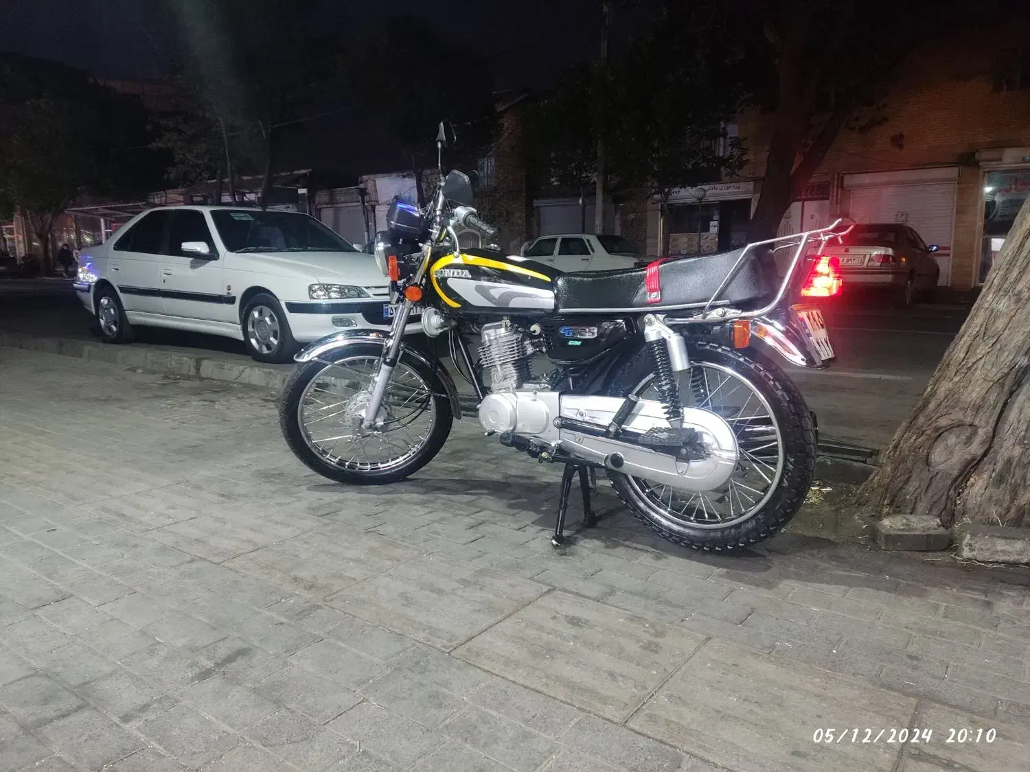 هوندا ۱۲۵ مدل ۹۲ در حد صفر|موتورسیکلت|تبریز, |دیوار