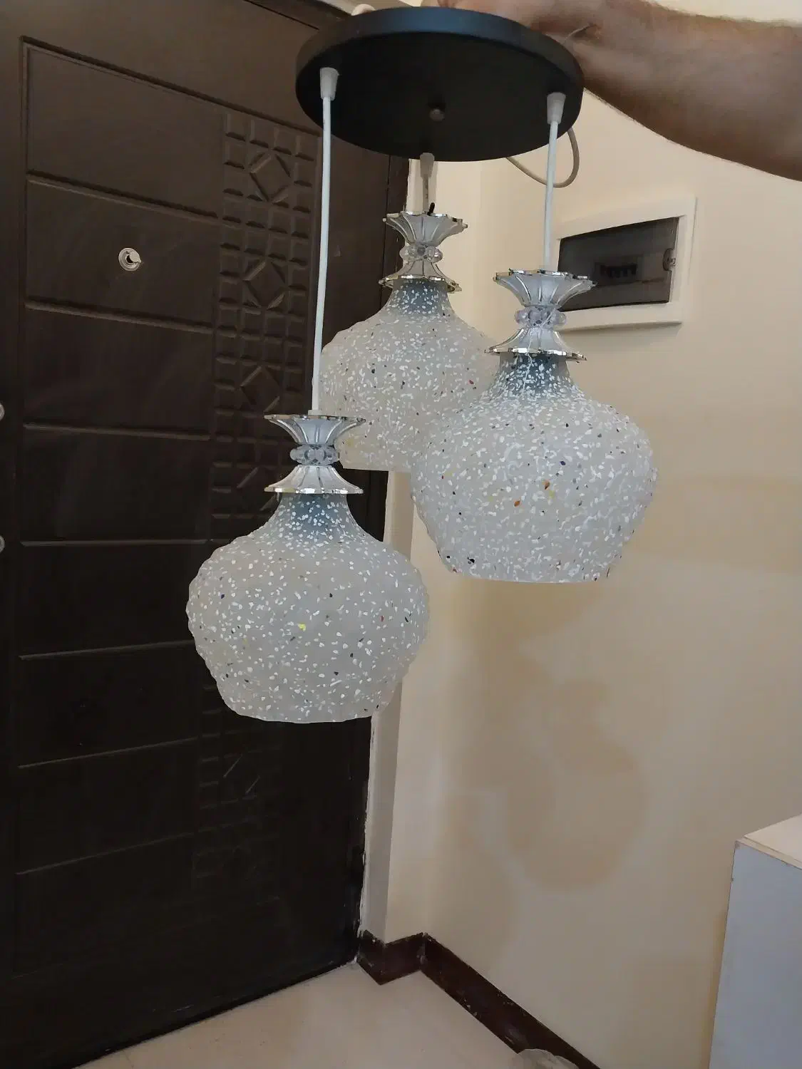 لوستر سه شاخه کریستال|لوستر و چراغ آویز|ری, شهید بهشتی|دیوار