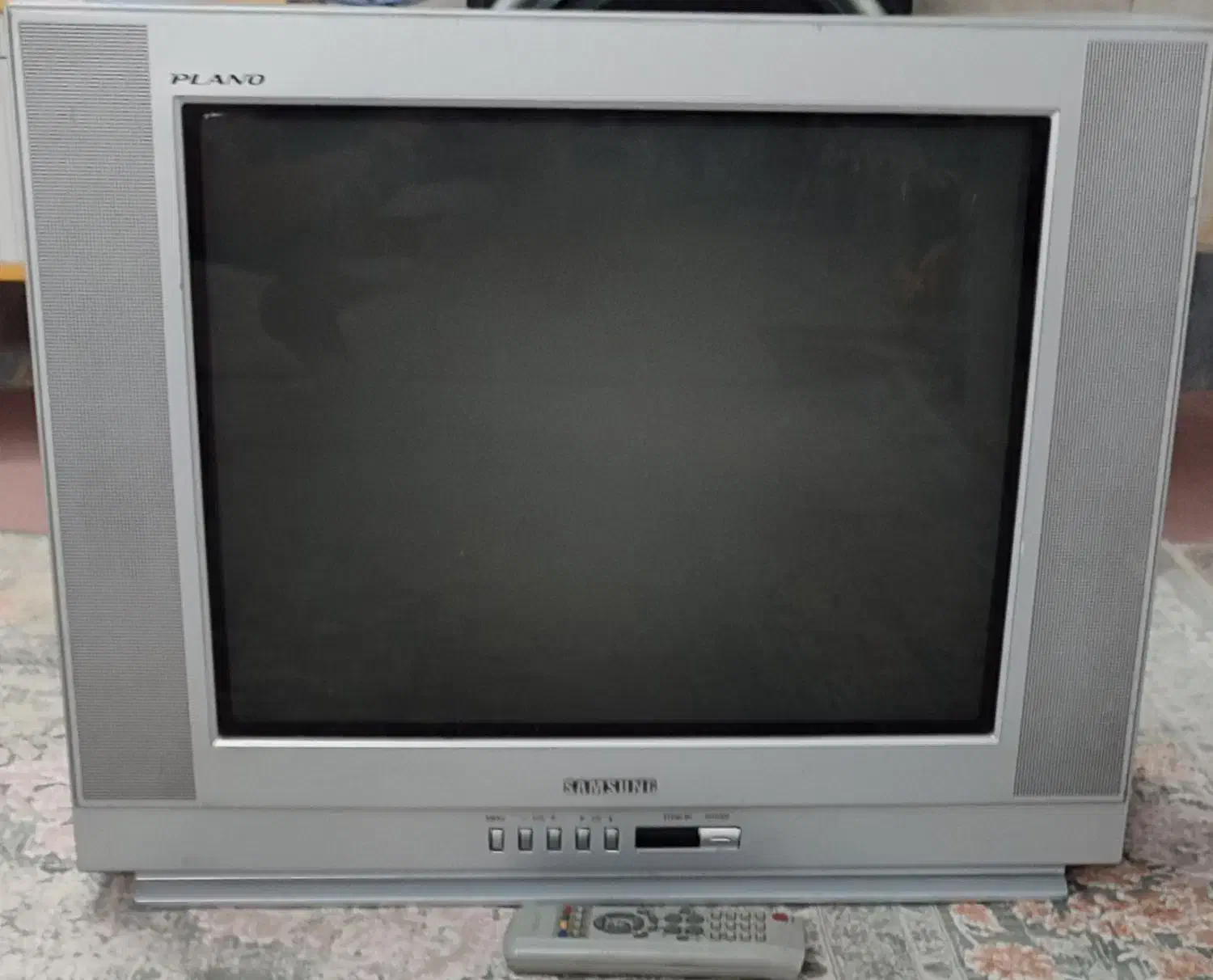 تلویزیون قدیمی .سالم.|تلویزیون و پروژکتور|اسلامشهر, شهرک سالور|دیوار