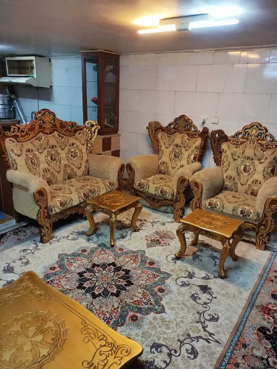 لوازم خانه درحد نو|مبلمان خانگی و میز عسلی|زارچ, |دیوار