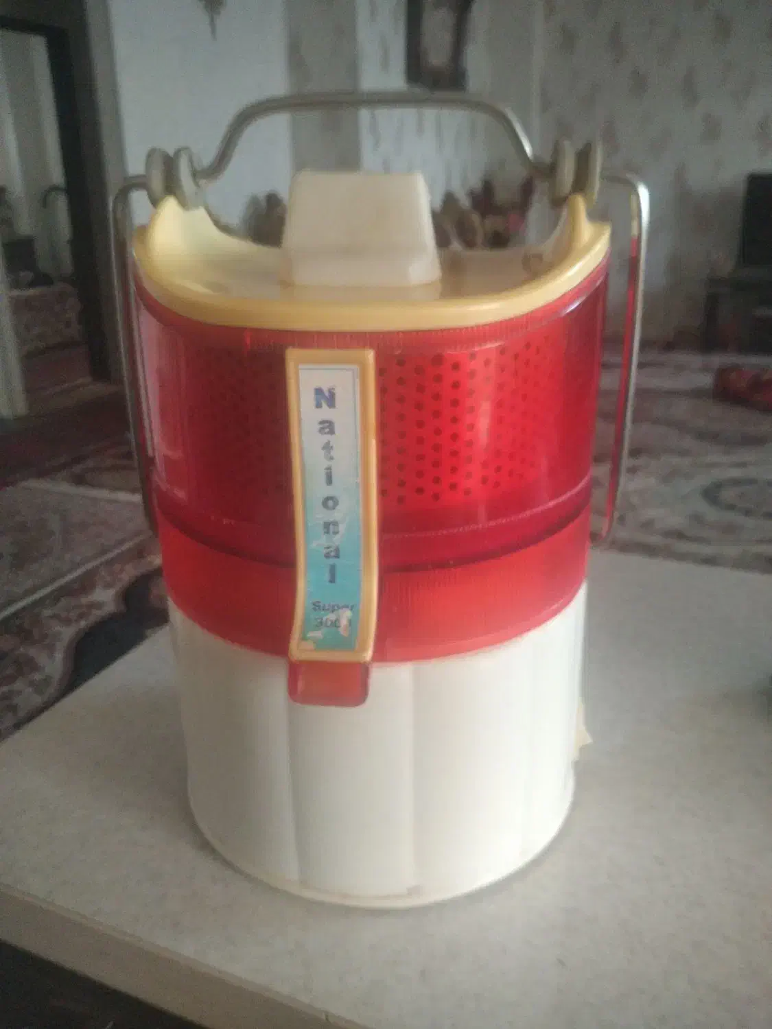 ابمیوه گیر|آبمیوهگیر و آبمرکباتگیر|اردبیل, |دیوار