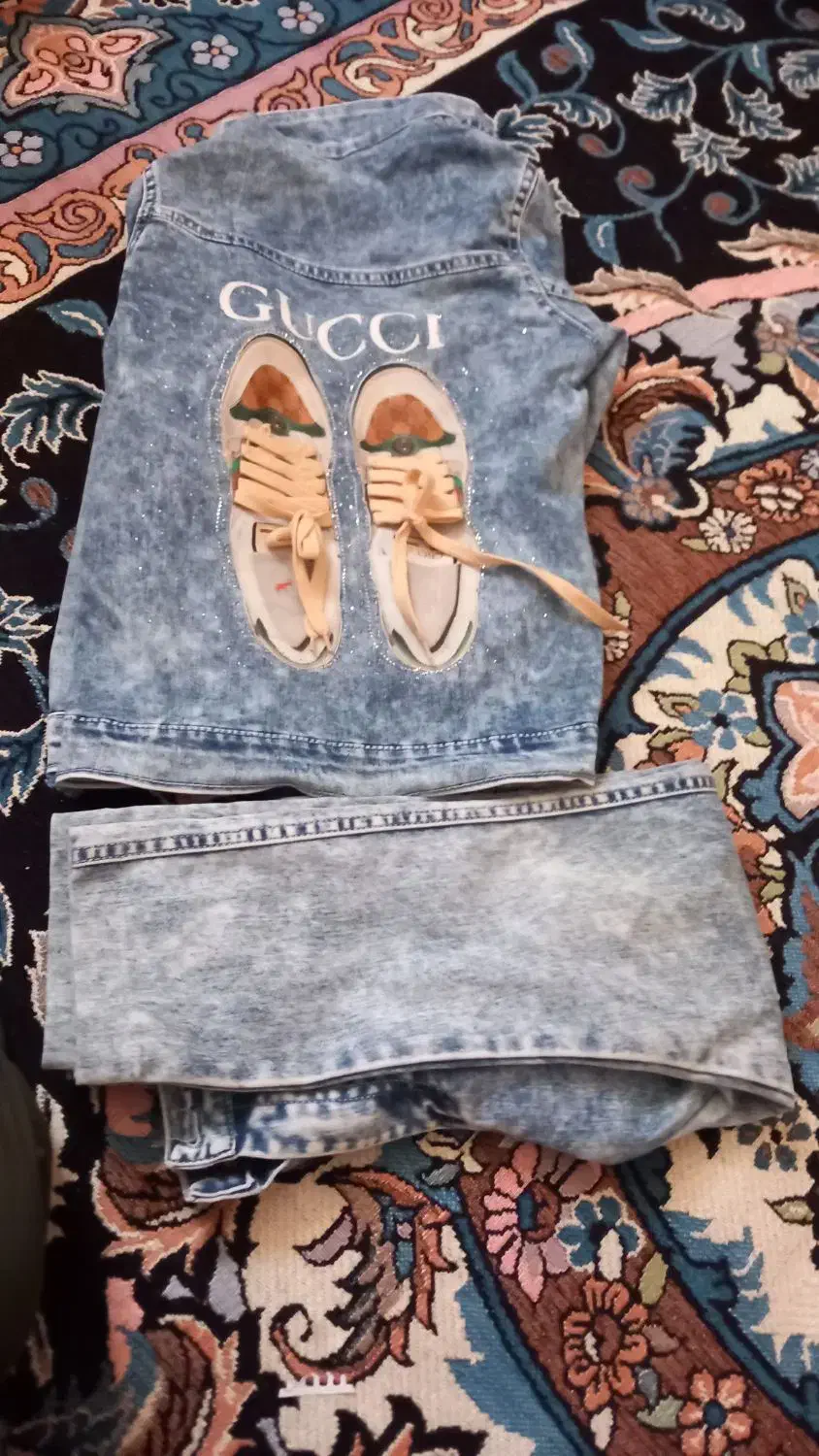 کت شلوار|لباس|لردگان, |دیوار