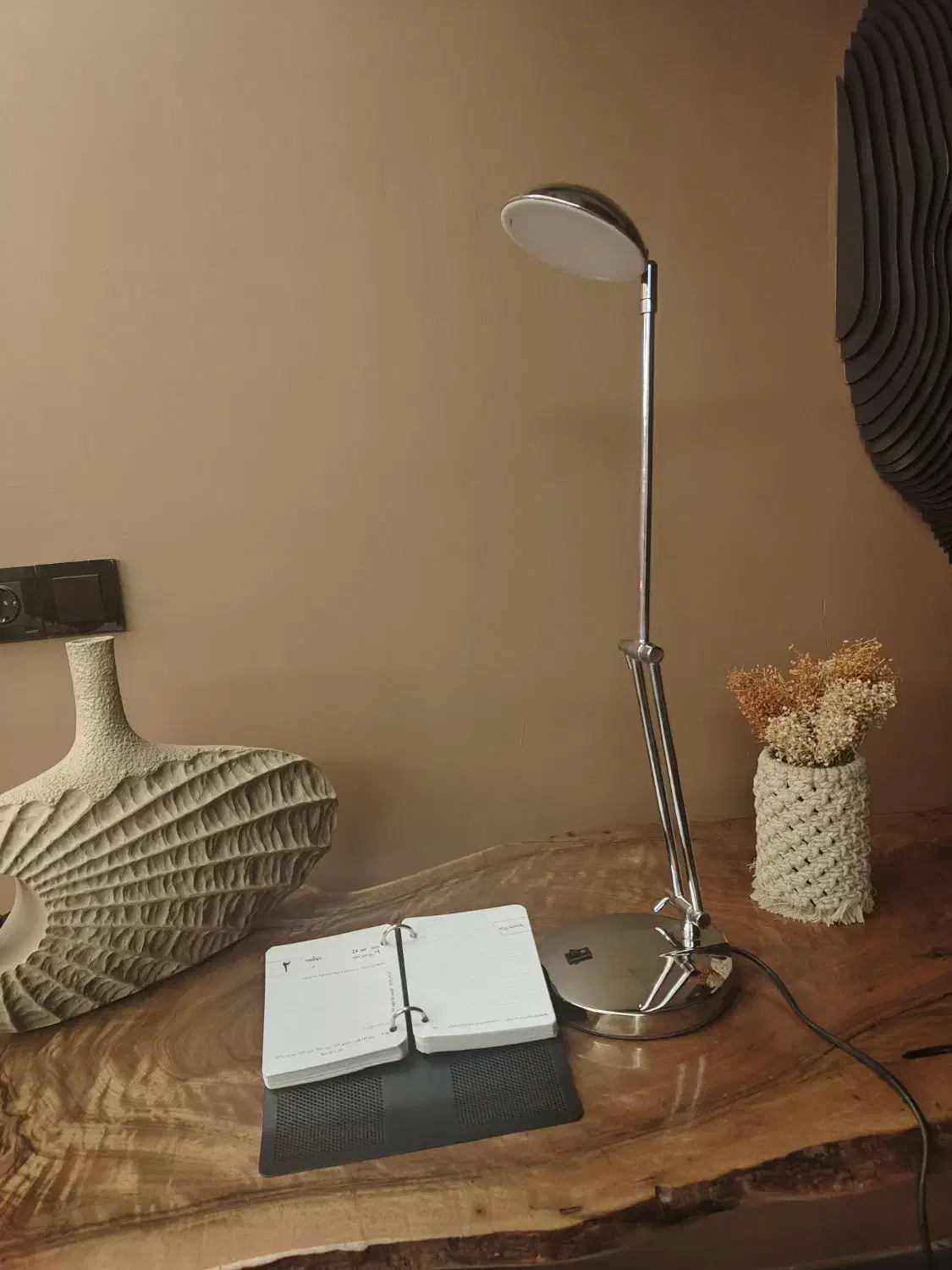 چراغ مطالعه متحرک  نو مهتابی|لوازم التحریر|مشهد, دانشجو|دیوار