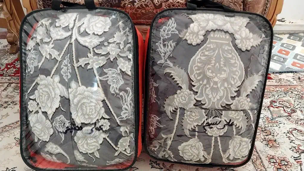 دو عدد روفرشی دوازده متری دور کشدار طوسی رنگ|روفرشی|قدس, شهر‌قدس|دیوار