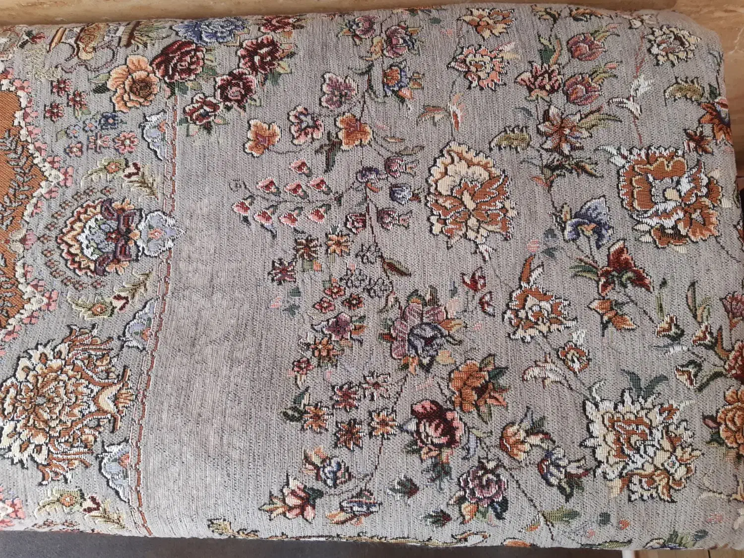 روفرشی تمام مخمل  نونو|روفرشی|خرم‌آباد, |دیوار