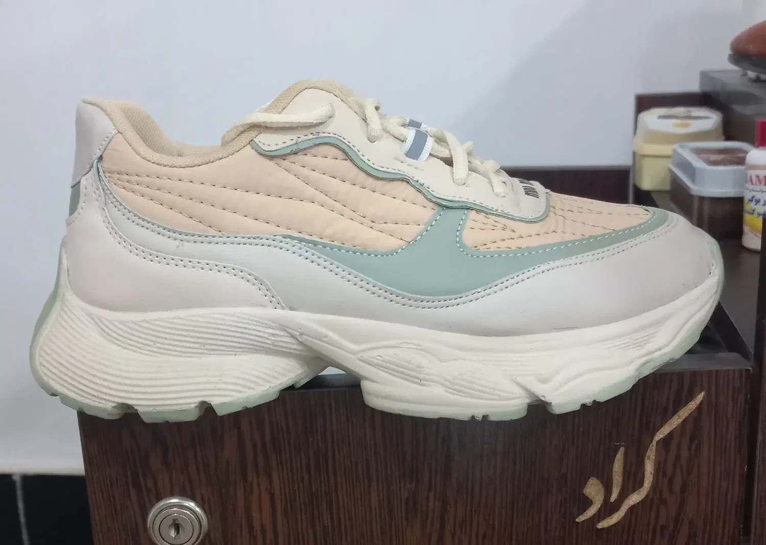 کفش اسپرت سایز ۳۸|کیف، کفش، کمربند|یاسوج, |دیوار