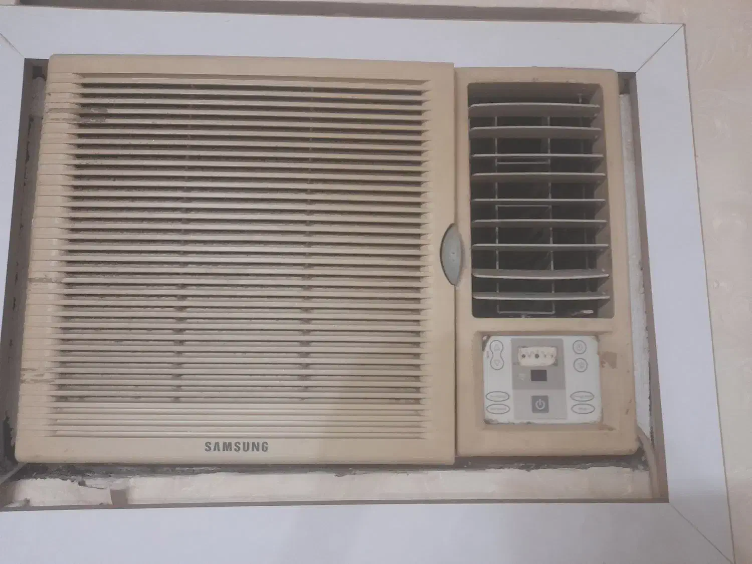 کولر پنجره ای|کولر گازی و فن‌کوئل|رشت, استادسرا|دیوار