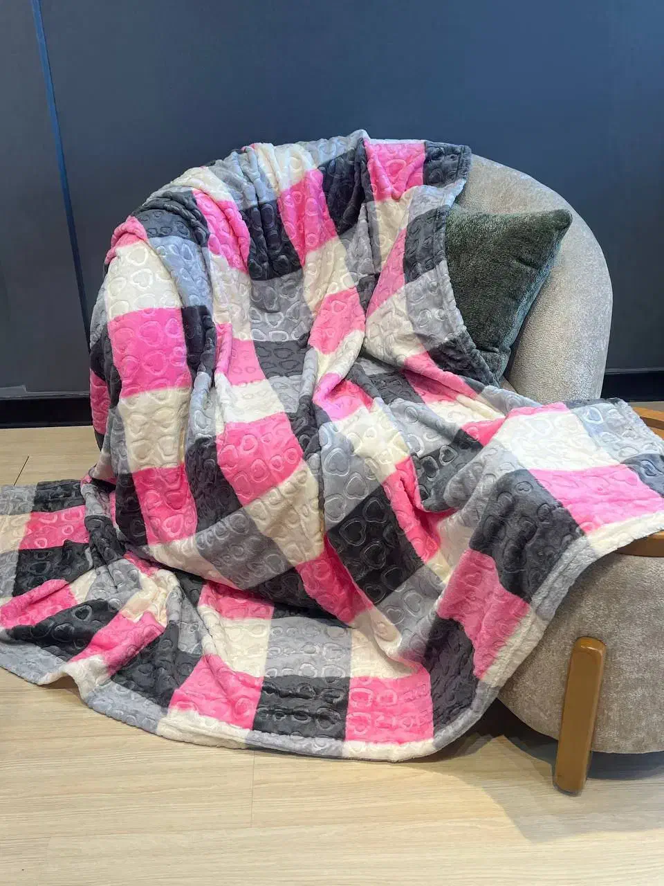 پتو برند ماندانا دو ۰۲۰|رختخواب، بالش، پتو|مشهد, عیدگاه|دیوار