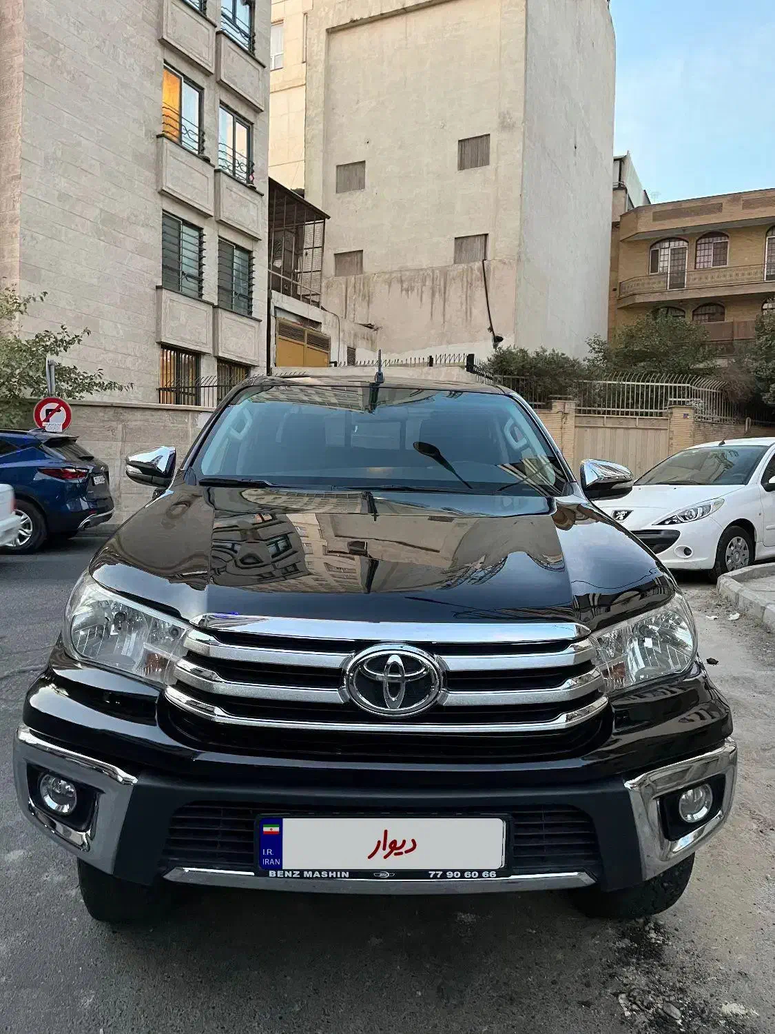 هایلوکس ۲۰۱۶ دنده یک برگ سند داخل جدید|خودرو سواری و وانت|تهران, محمودیه|دیوار