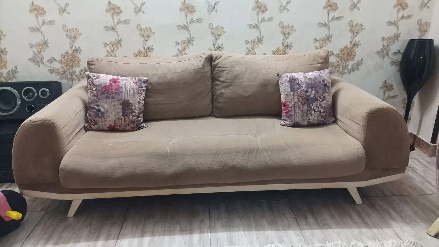 مبل ۷ نفره|مبلمان خانگی و میز عسلی|قرچک, باقرآباد|دیوار