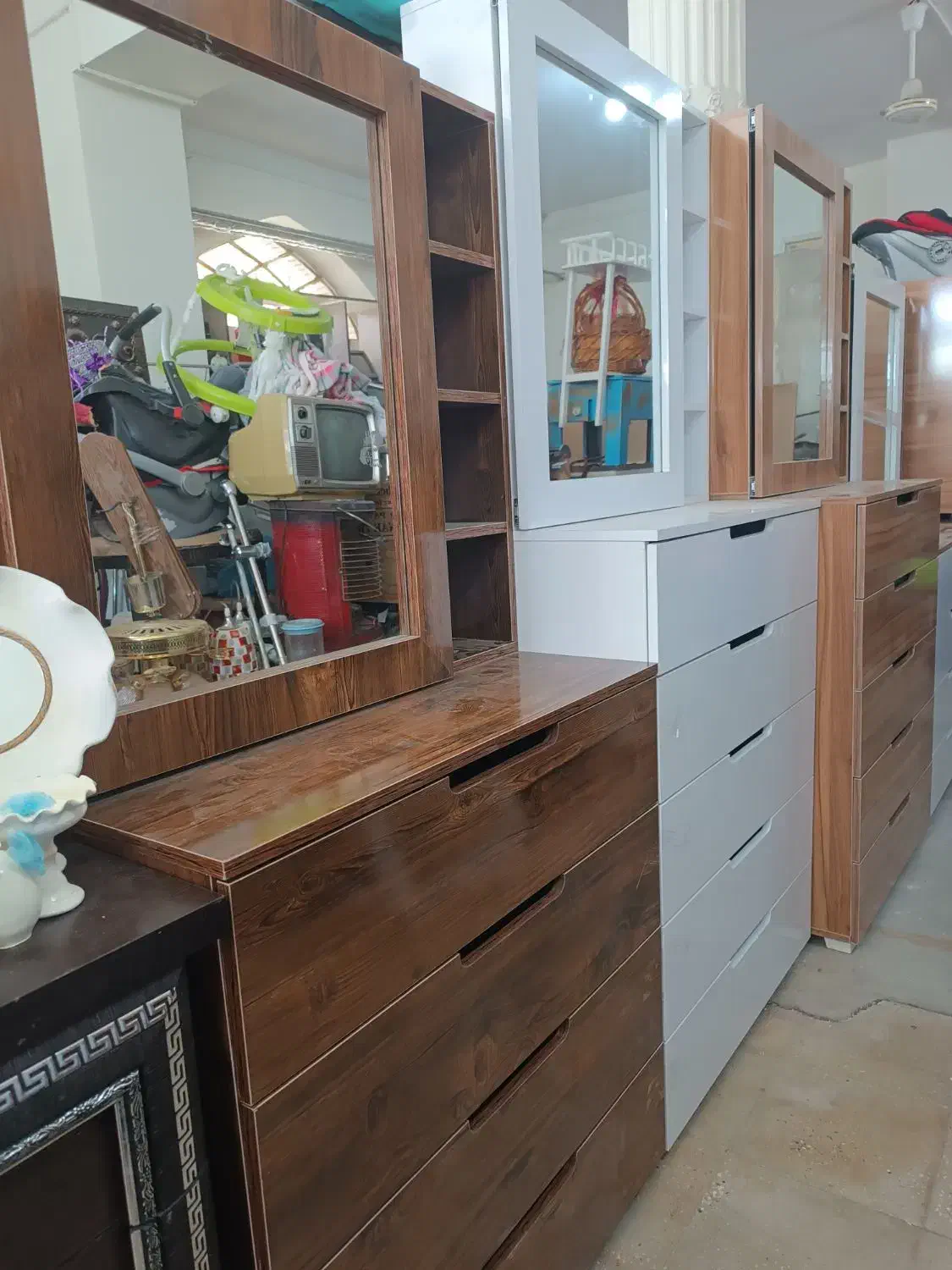 دراور و کمد لباس نو|جاکفشی، کمد، دراور|فردوس (خراسان), |دیوار