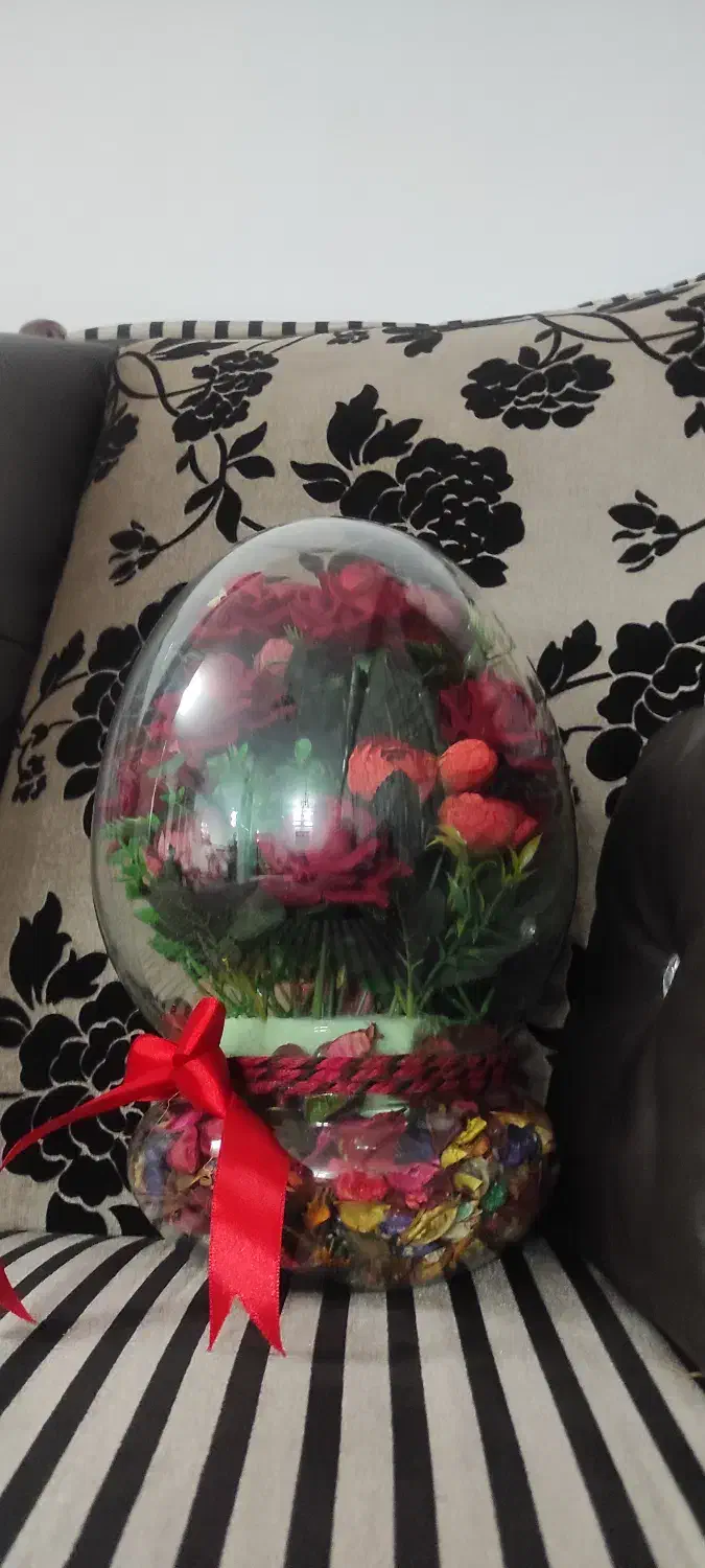 گلدون شیشه ای|گل مصنوعی|سمنان, |دیوار