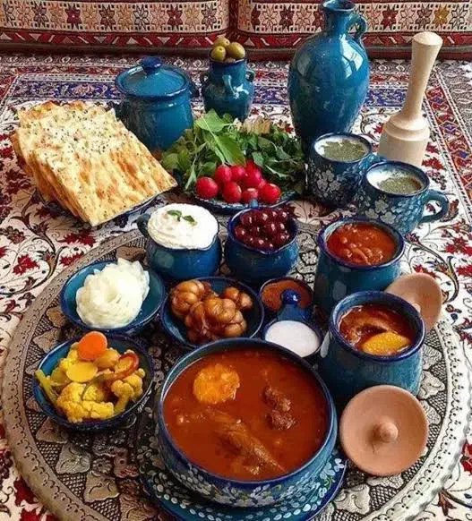 غذای بیرون بر آمار بالا و پایین|خدمات پذیرایی، مراسم|یزد, |دیوار