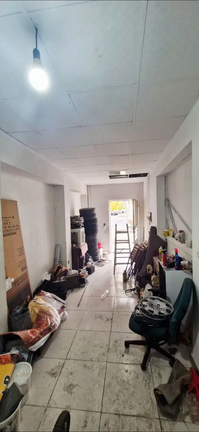 30متر مغازه یا انباری|اجارهٔ مغازه و غرفه|تهران, خاک سفید|دیوار