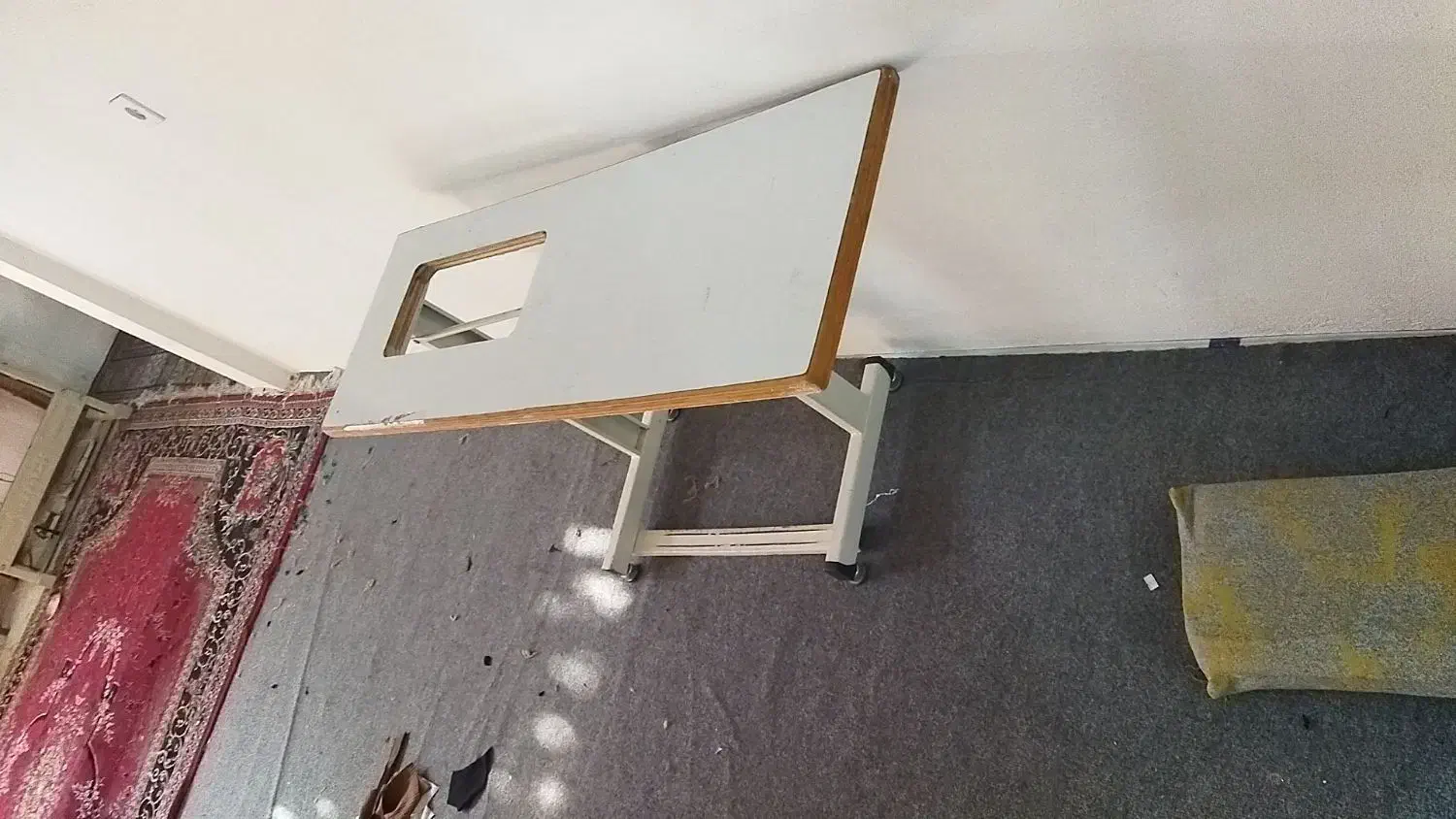 میز پایه ژانومه|لوازم خیاطی و بافتنی|محمدشهر, ولدآباد|دیوار