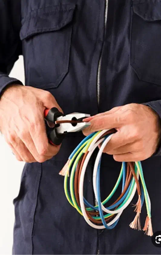 برقکار ساختمان برق کارصنعتی رفع اتصالی حرفه ای|خدمات پیشه و مهارت|گرگان, |دیوار