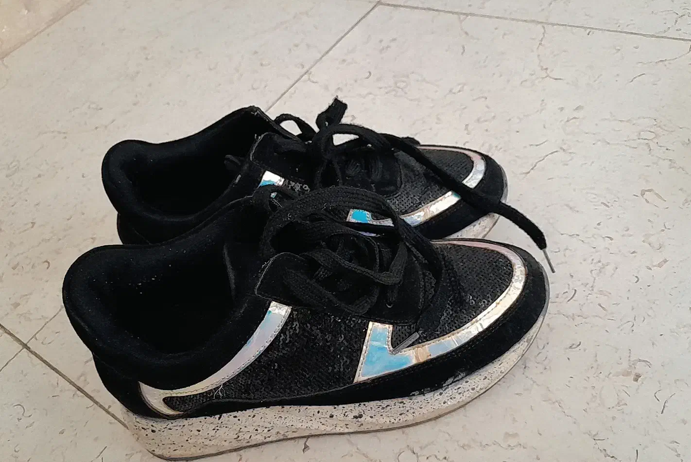 انواع کفش زنانه ومردانه|کیف، کفش، کمربند|زنجان, |دیوار